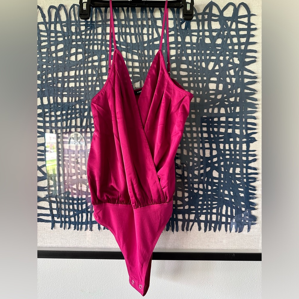 Express Sating Body in Magenta